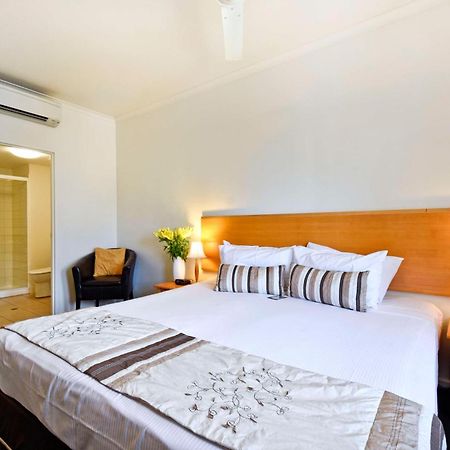 Metro Advance Apartments & Hotel Darwin Exterior photo