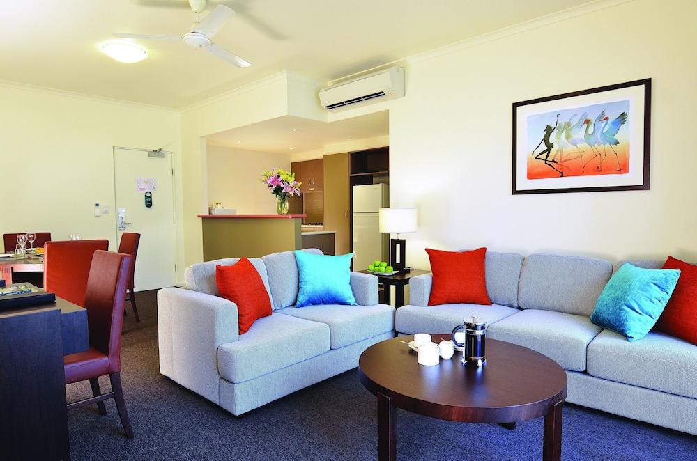 Metro Advance Apartments & Hotel Darwin Exterior photo